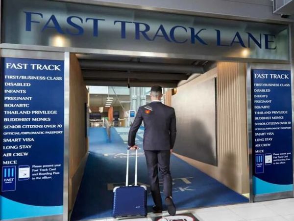 Fast Track Airport Service Vietnam